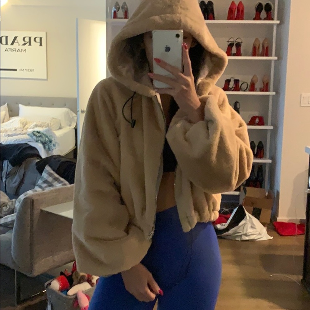 MISSGUIDED teddy bear jacket - Picture 5 of 8